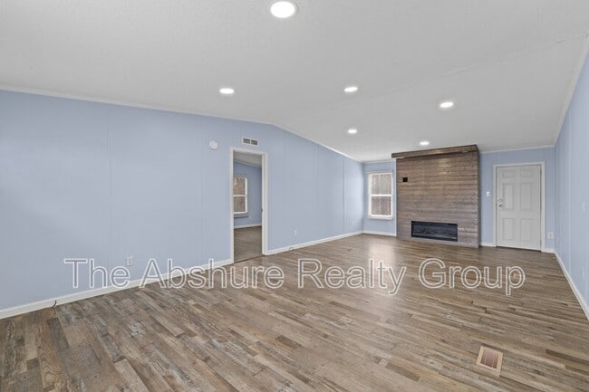 Building Photo - 1508 Willow Downs Cir