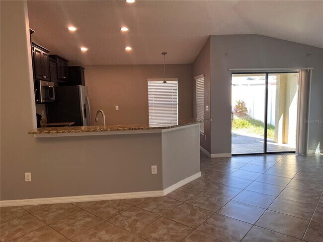 Building Photo - 11018 Whittney Chase Dr