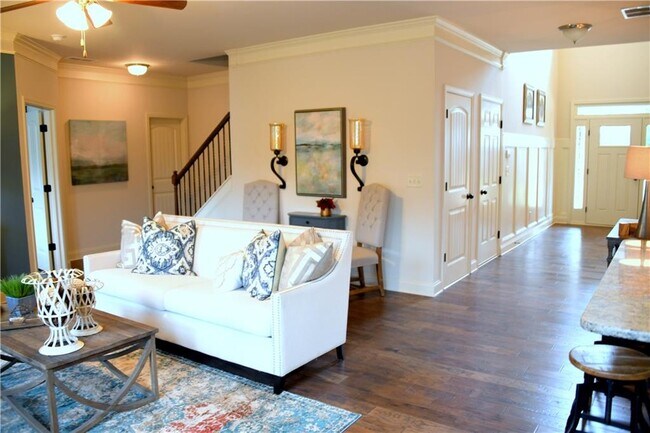 Building Photo - 5730 Lanier Valley Pkwy