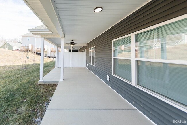 Building Photo - 1115 W Rangeview Cir