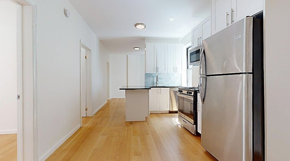 Building Photo - West 150th Street