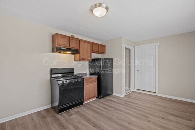 Building Photo - 9750 Lorna Ln