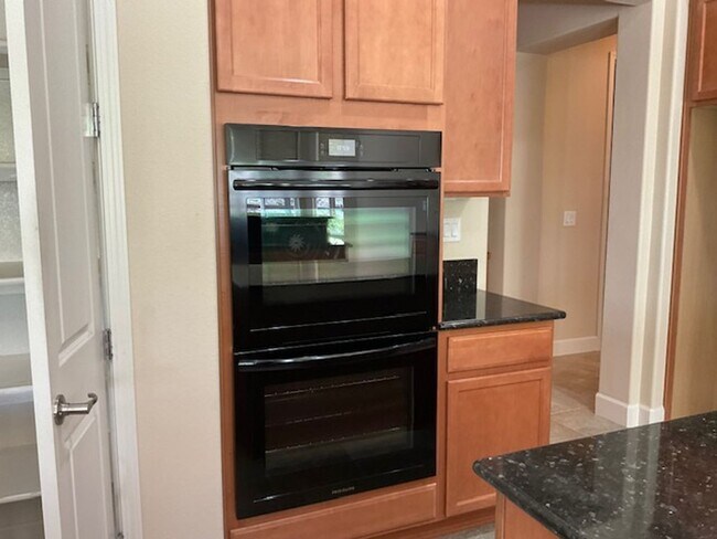 Building Photo - Del Webb Home in Somersett Over 55