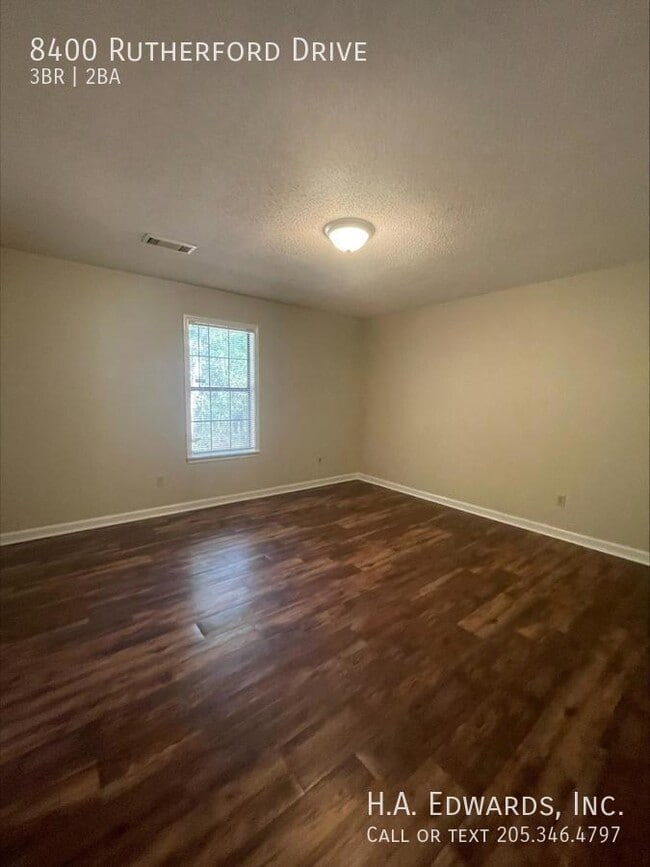 Building Photo - 8400 Rutherford Dr