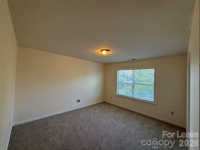 Building Photo - 6911 Agnew Dr
