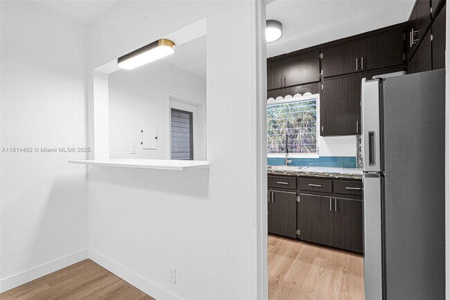 Building Photo - 12287 NE 7th Ave