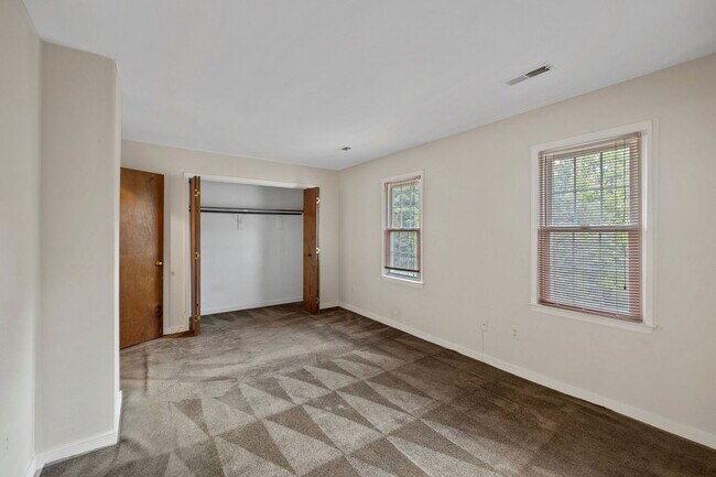 Building Photo - 2223 Bowlin Ct