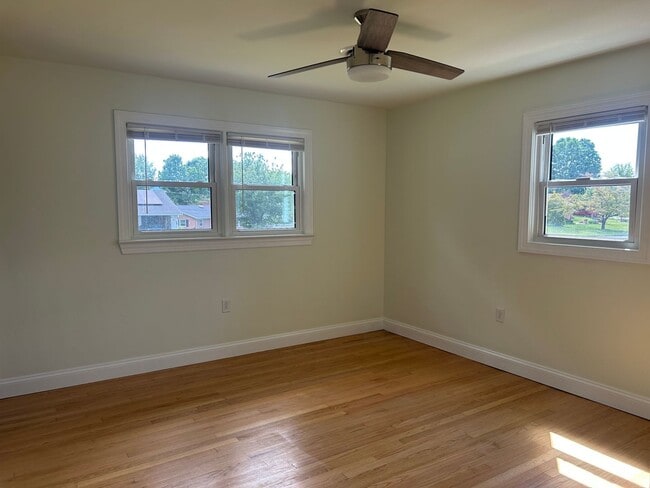 Building Photo - Beautiful Single Family Home