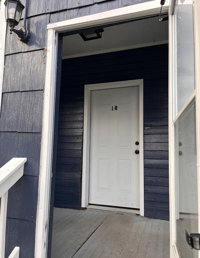 Building Photo - 16 Doubleday St