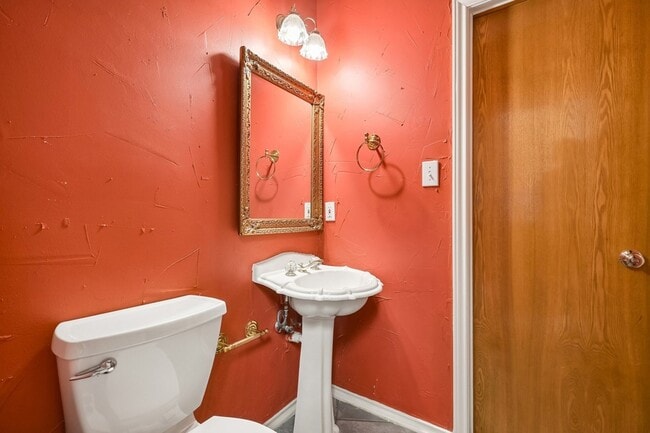 Building Photo - 1380 Meandro Ria Ln