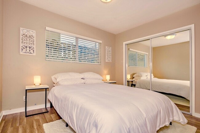 2nd Bedroom with Queen bed large closet - 35 Dudley Ave