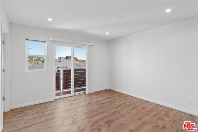 Building Photo - 4238 Jasmine Ave