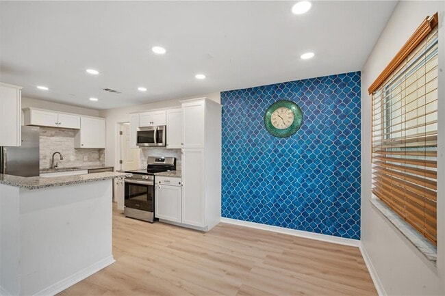 Building Photo - 6610 S Mascotte St