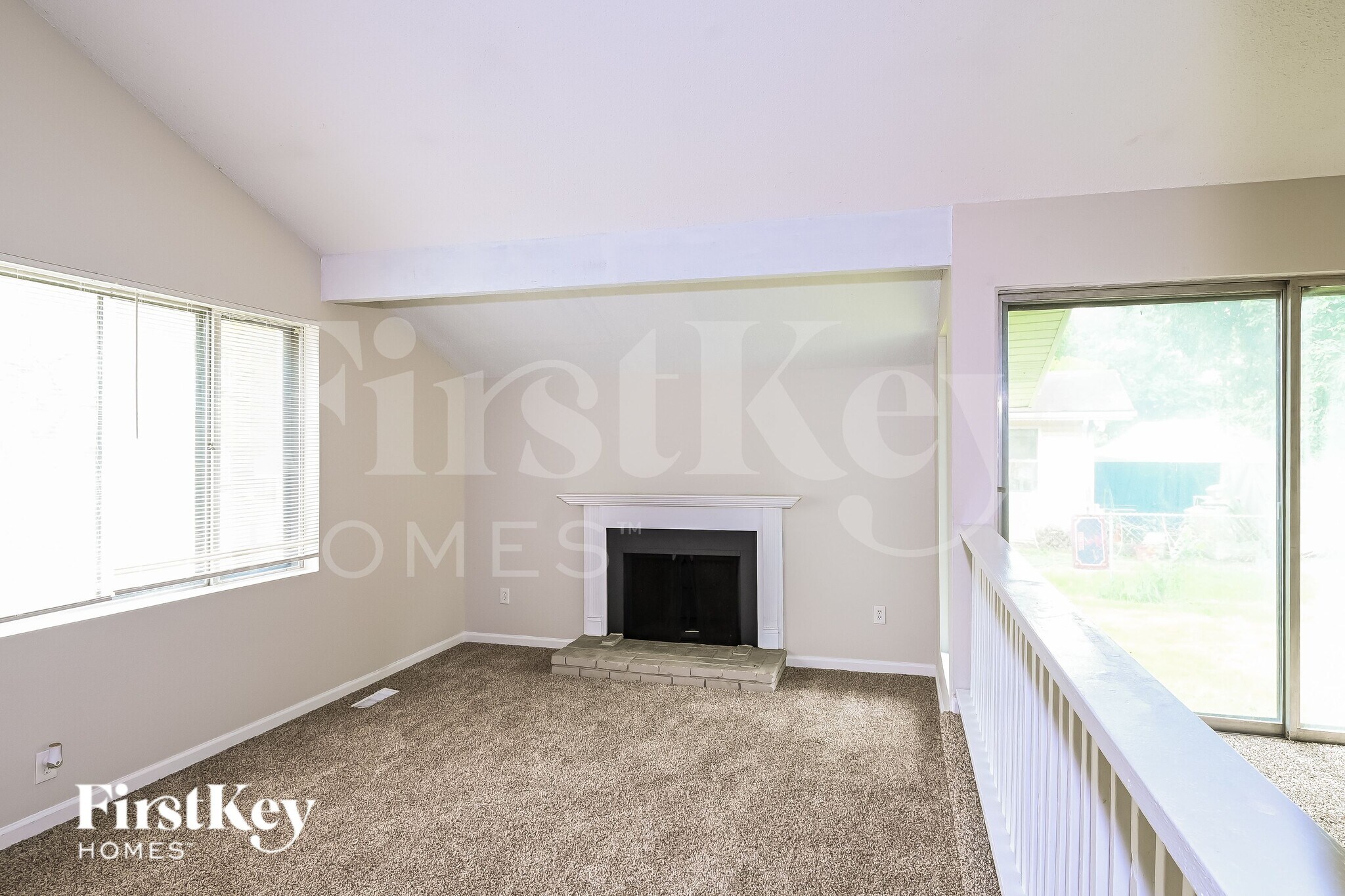 Building Photo - 3710 Woodman Dr