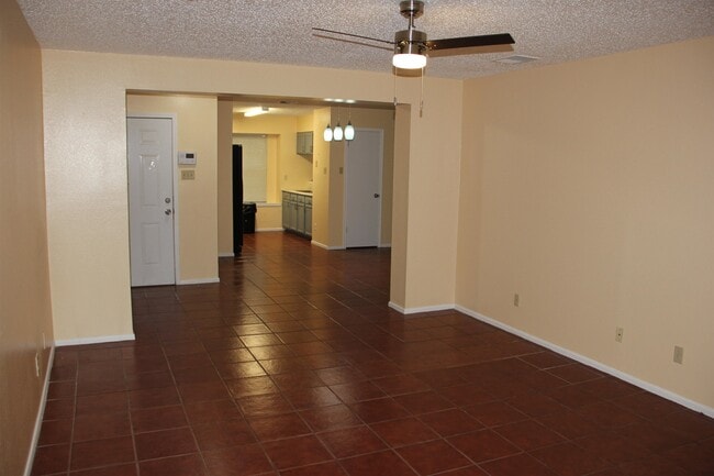 Building Photo - 1801 Denmark Ln