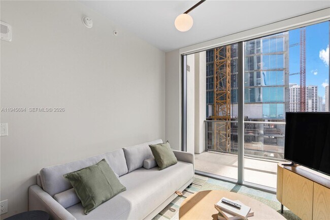 Building Photo - 11 NE 6th St