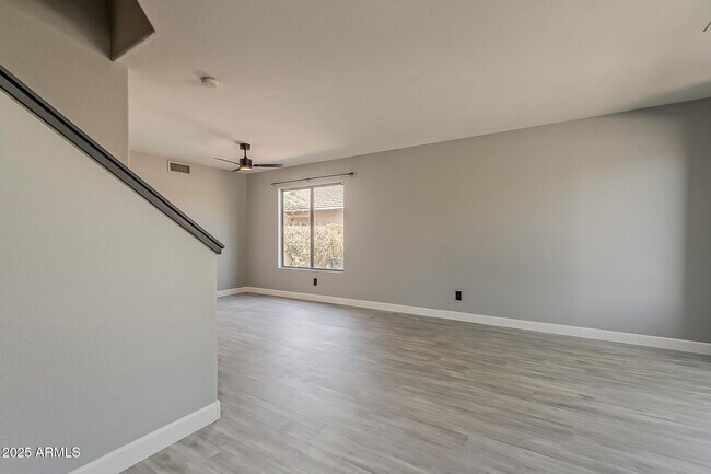 Building Photo - 21928 N Braden Rd