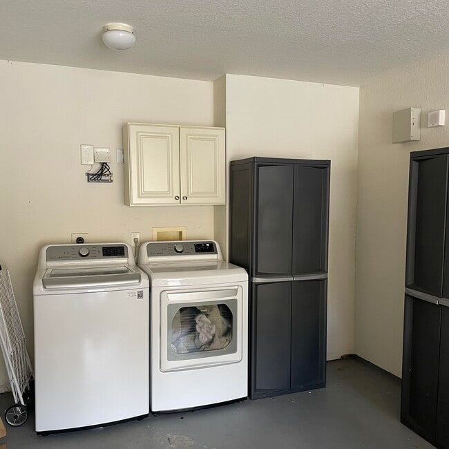 Building Photo - 11041 Legacy Blvd