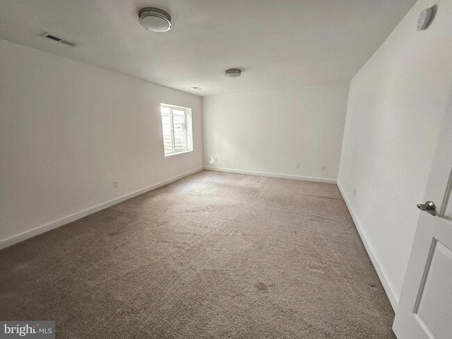 Building Photo - 73 Medal Way