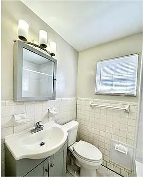 Building Photo - 420 Douglass Ave