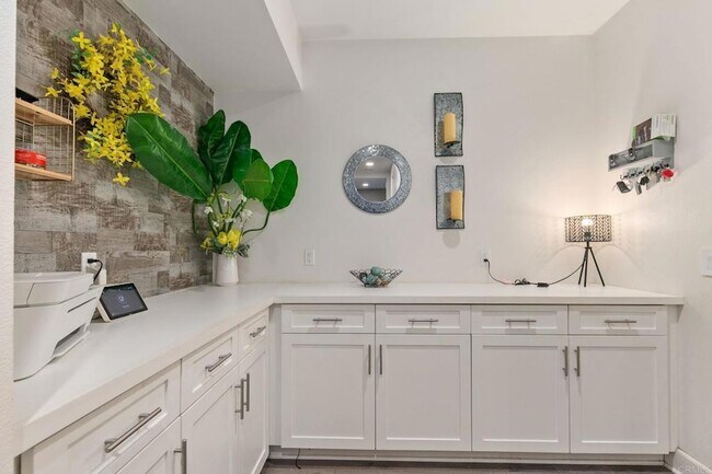 Building Photo - 1316 Vista Ave