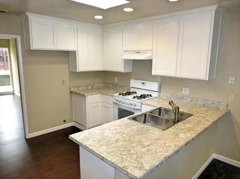 Building Photo - 5614 Tarwood Way