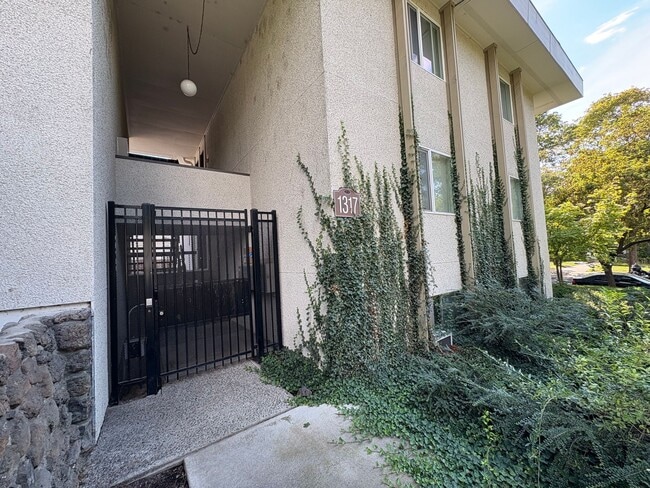 Building Photo - Fountain Terrace Apartments
