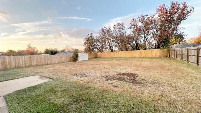 Building Photo - 5757 Sweet Meadow Dr