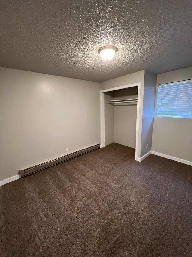 Building Photo - 328-328 E Wabash Ave