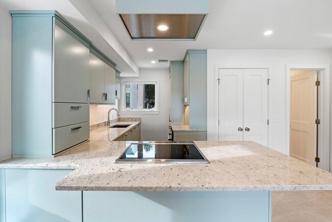 Building Photo - 34 Constitution Way