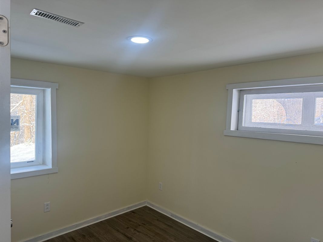 Building Photo - 752 Norwood Rd