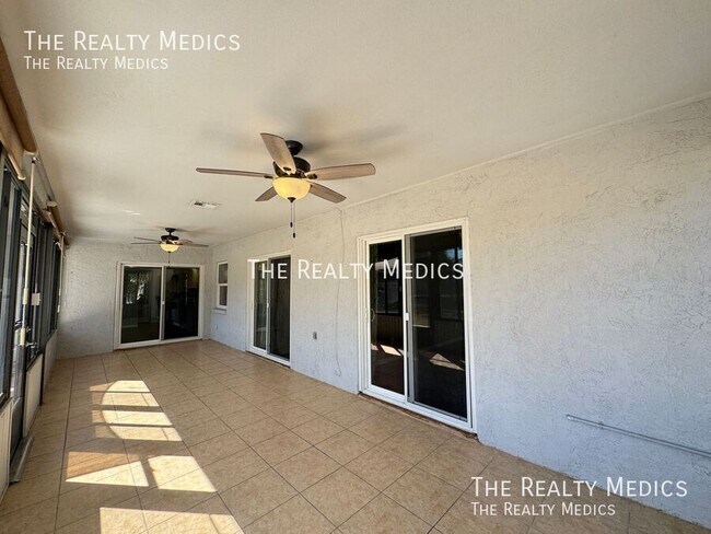 Building Photo - 2601 Bridle Dr