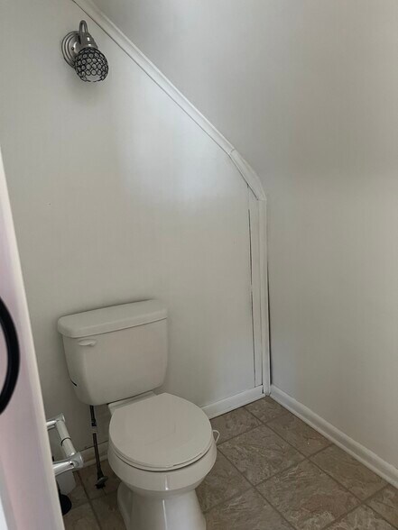 Building Photo - 406 Vince Ave NW