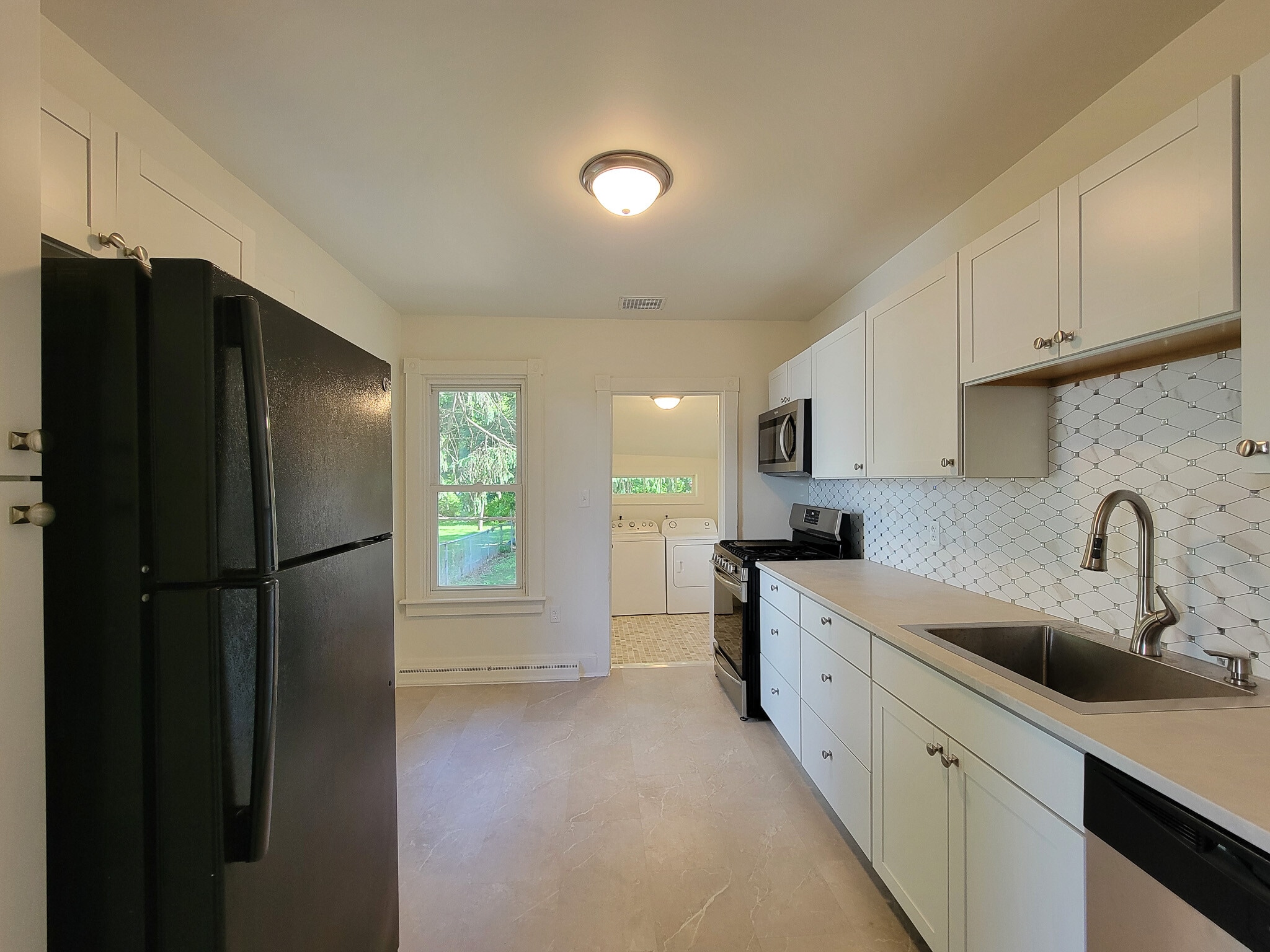 Building Photo - 209 Leaman St