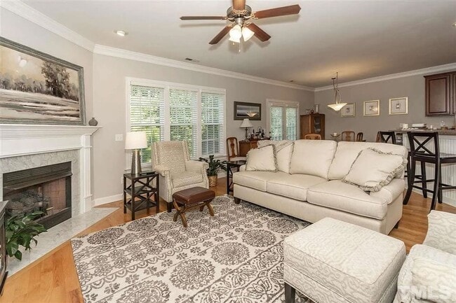 Building Photo - 3 Bedroom Townhome in Magnolia Woods - Clo...