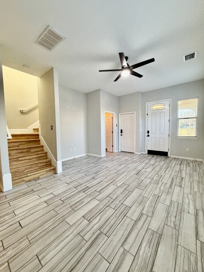 Building Photo - 4848 Tampa Downs Blvd