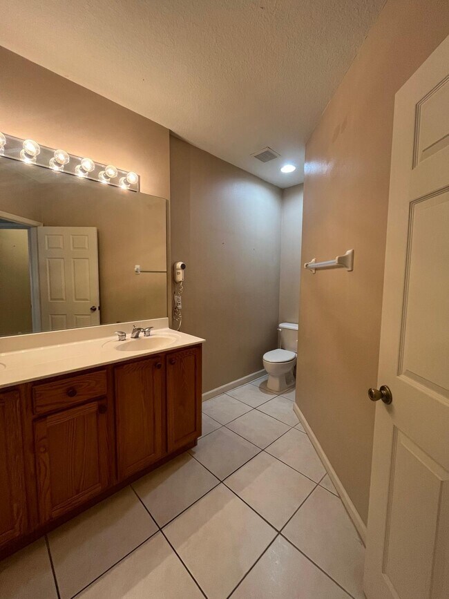 Building Photo - 8345 Mulligan Cir