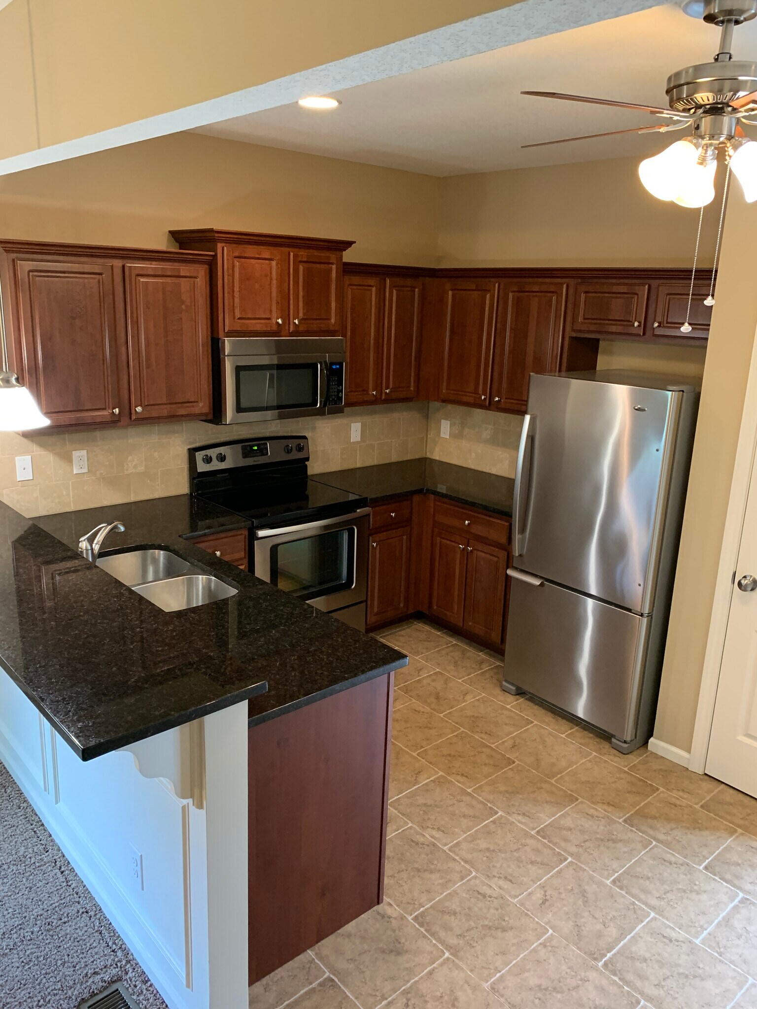 Kitchen - 1631 N 127th St