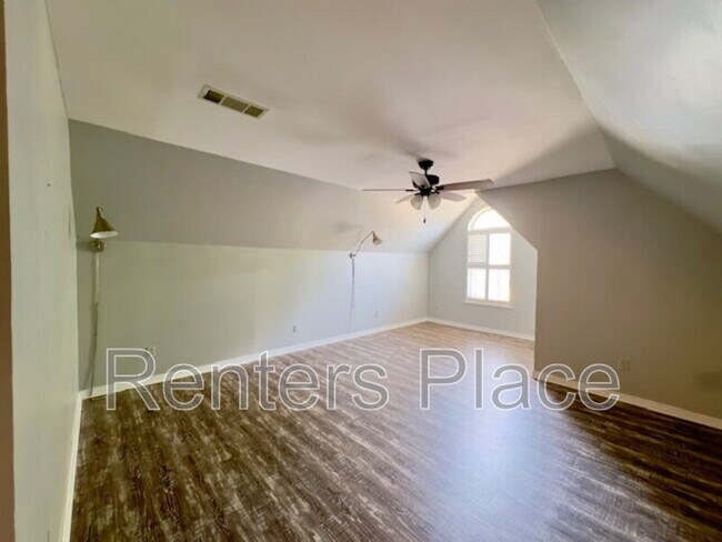 Building Photo - 8626 S 90th E Ave