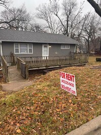 Building Photo - 312 Hill St