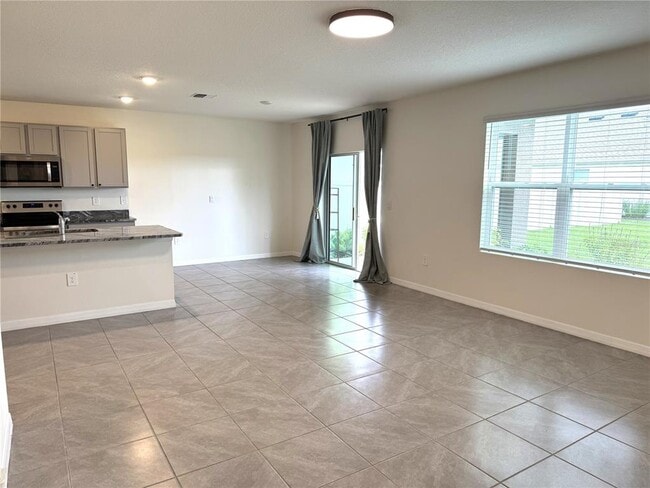 Building Photo - 12604 Promenade Estates Blvd