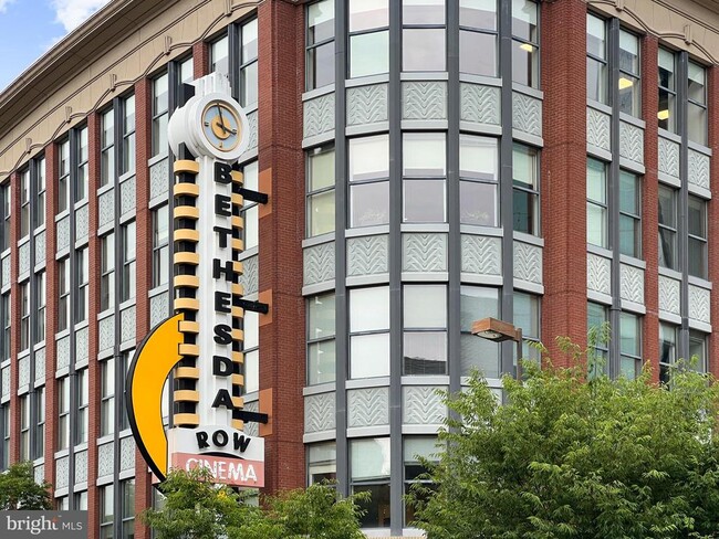 Building Photo - 4817 Chevy Chase Blvd