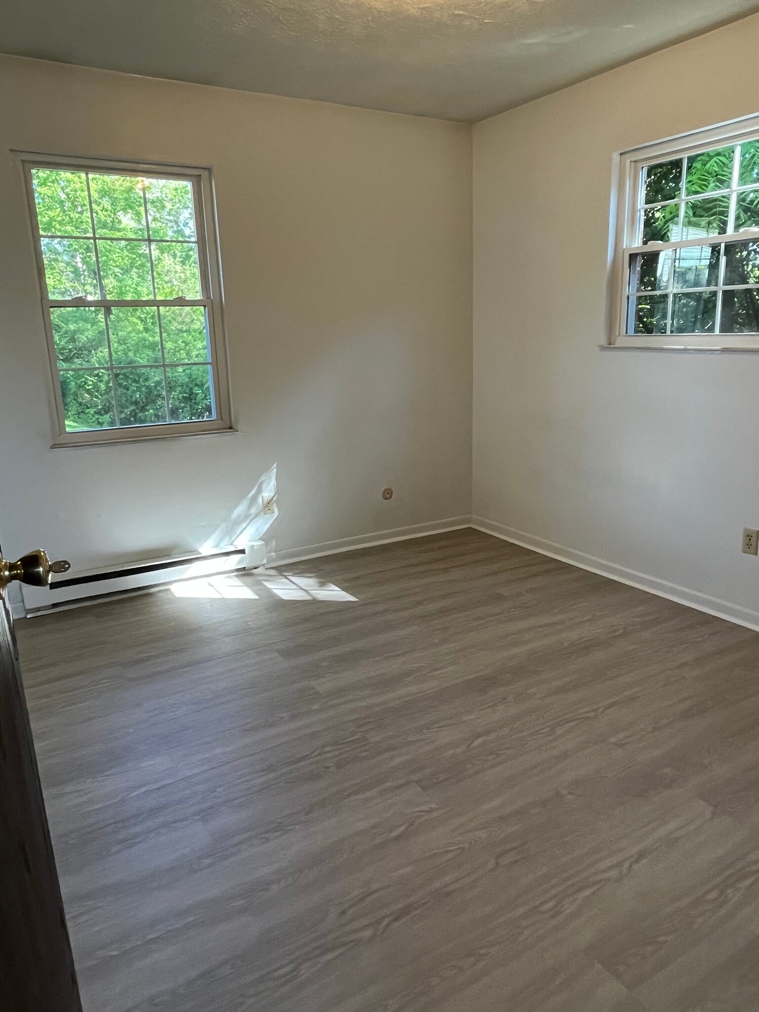 Building Photo - 1020 Arrowhead Dr