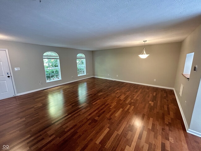Building Photo - 3078 Armory Dr