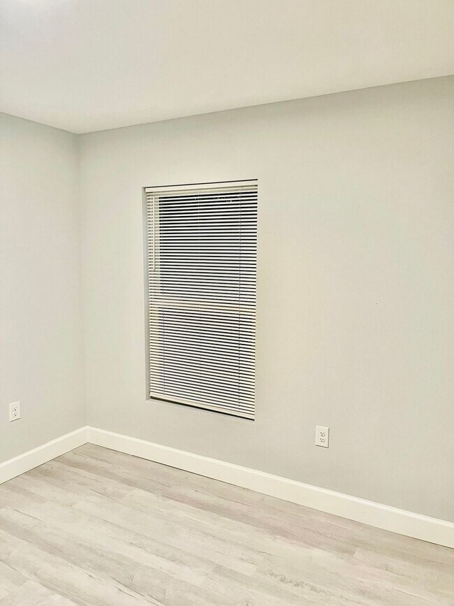 Building Photo - New Home Port Charlotte House For Rent