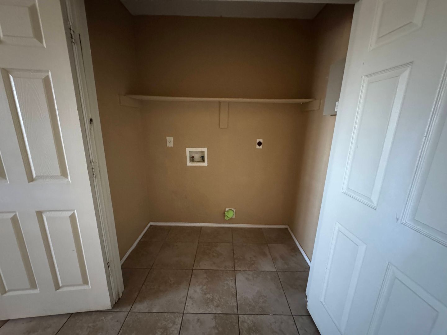 Building Photo - 3203 Toledo Dr