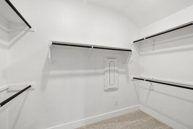 Building Photo - 6313 Leftwich Cv