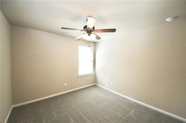 Building Photo - 10905 Minter Ct