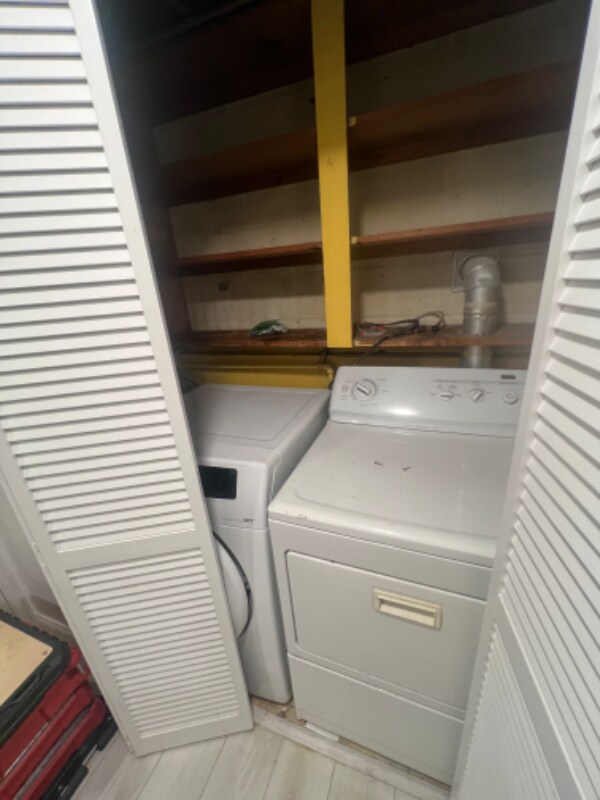 Building Photo - 4801 Oliver St