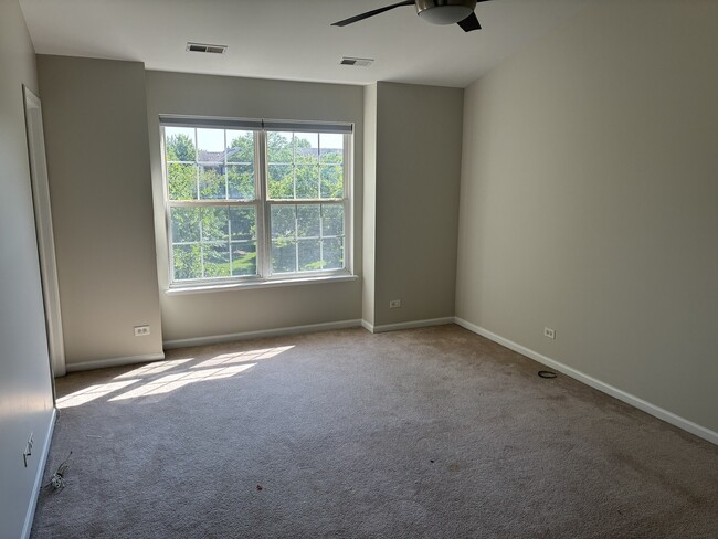 Building Photo - 782 Thornbury Ct